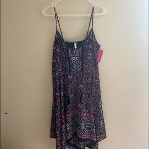 floral dress, never worn , new with tags size large